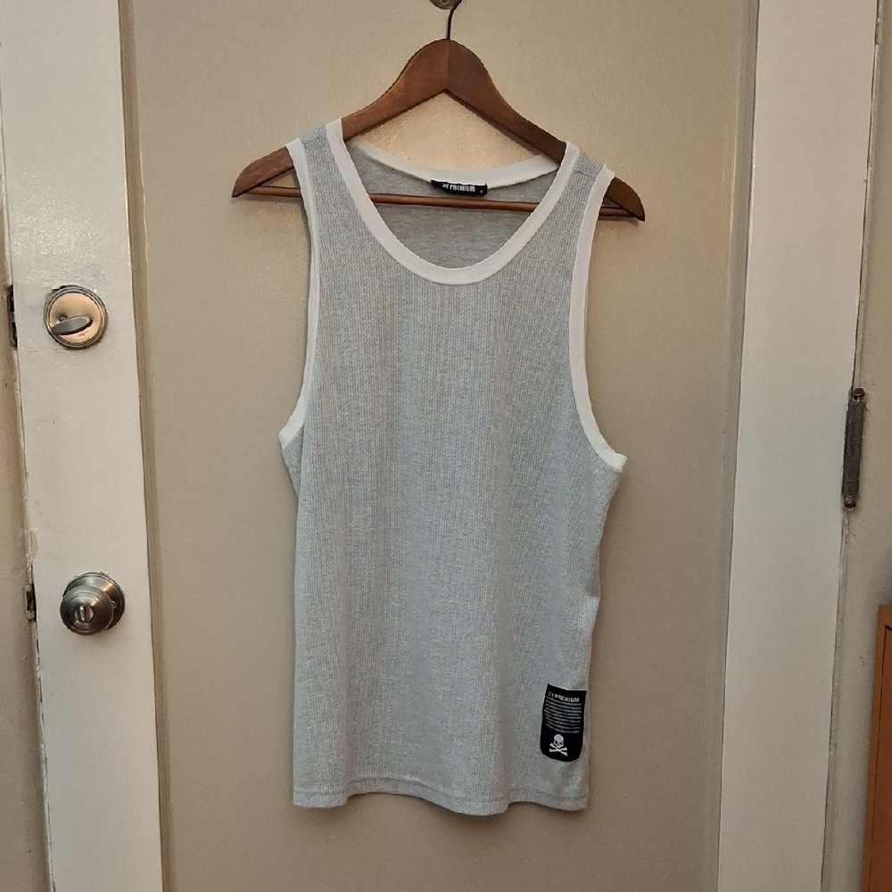 2Y Prwmium Tank Top with Skull Patch